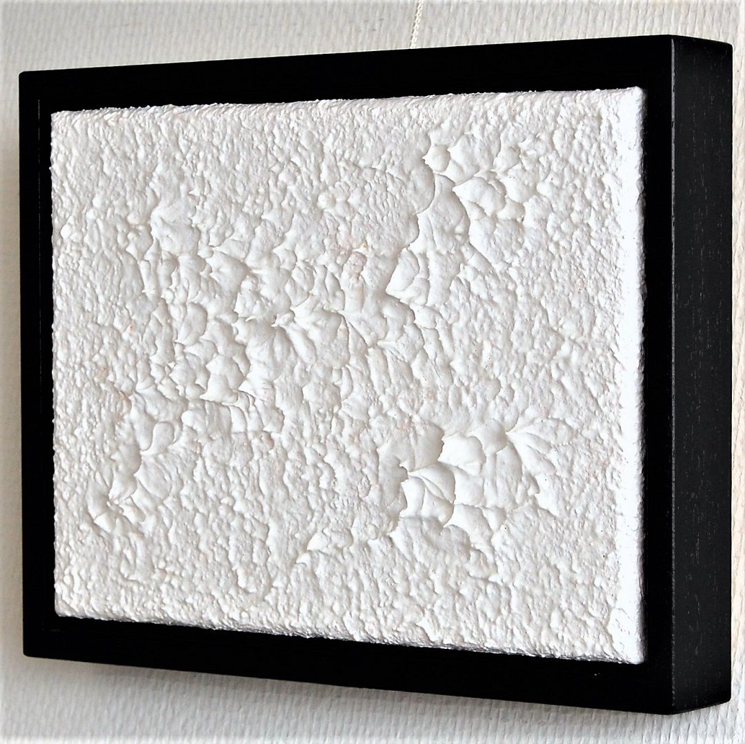 89c-kunst-minimalisme-schilderij-rood-wit-21x27cm-195euro-henkbroeke
